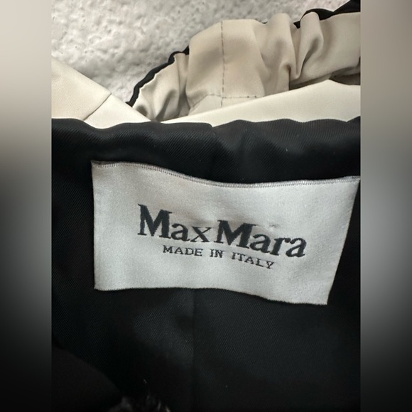 Black Ruffled Hoodie Zip Up Coat /Jacket one size Pea coat - Picture 6 of 6